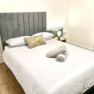 The Prestige Suite - London